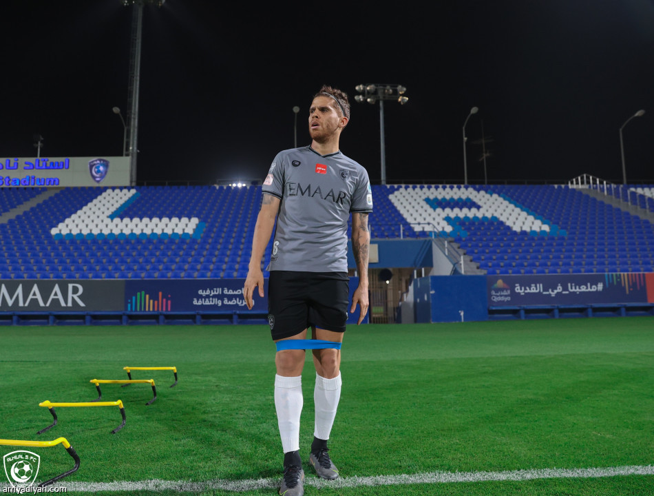 كاريلو ينعش الهلال.. وإنفلونزا تغيب عطيف والجوير