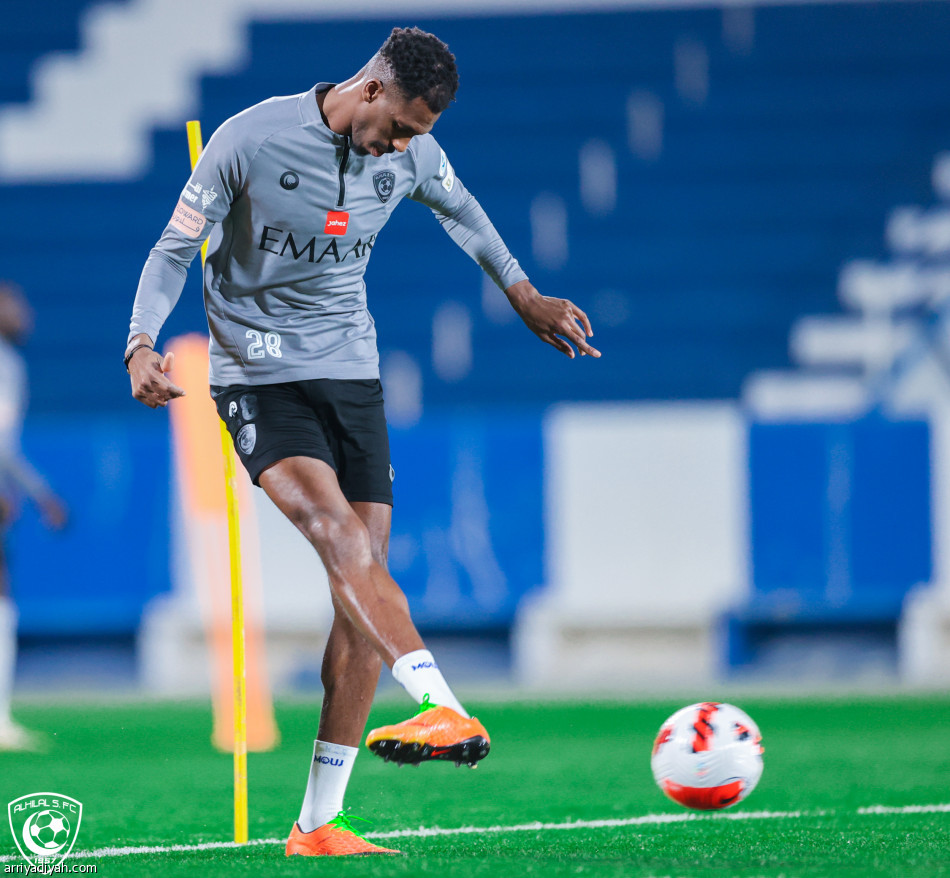 دياز يضع مخطط الهلال قبل الحزم