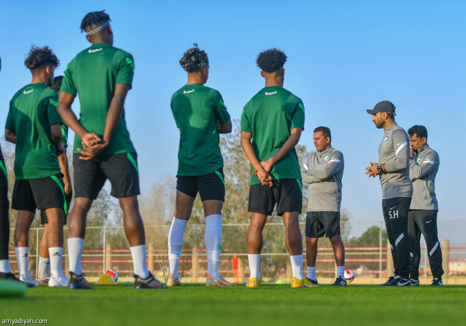 الأخضر الأولمبي يختبر لاعبي «يلو»