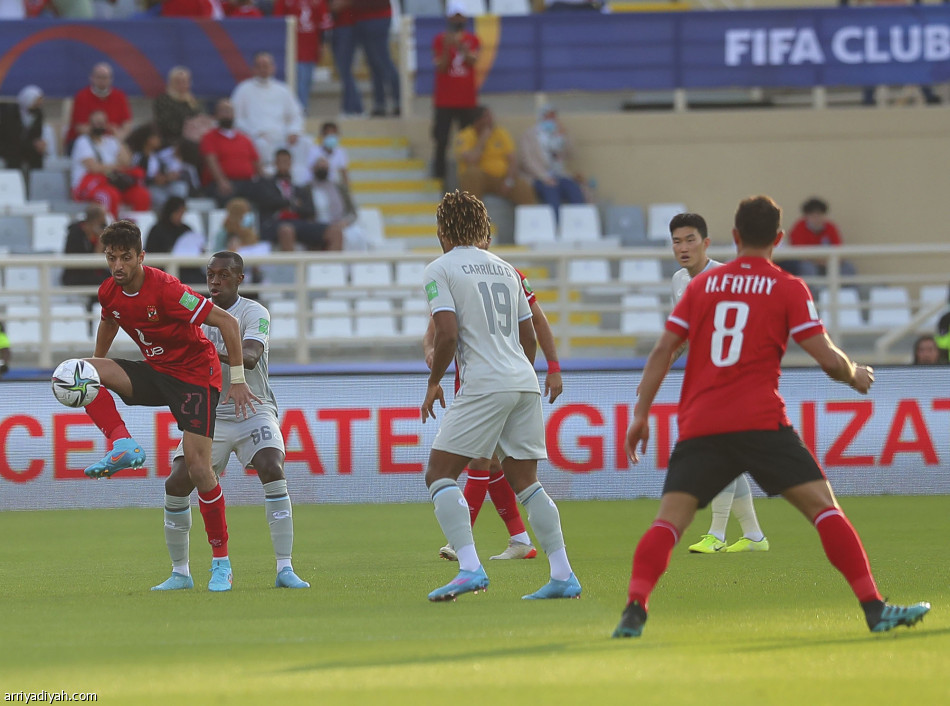 الهلال يخسر برباعية.. ويحل رابعا
