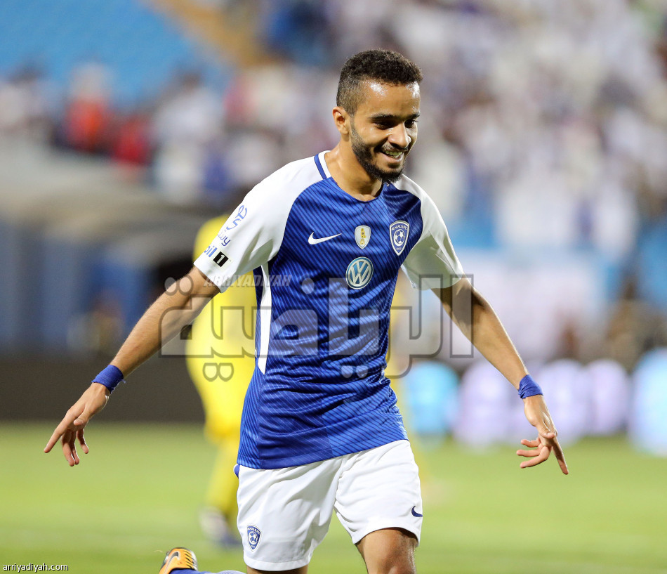 قبل العين.. الهلال يهز شباك الحضري بـ4 أهداف