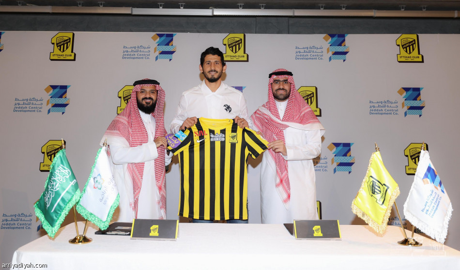 الاتحاد يحتفظ بحجازي حتى 2026