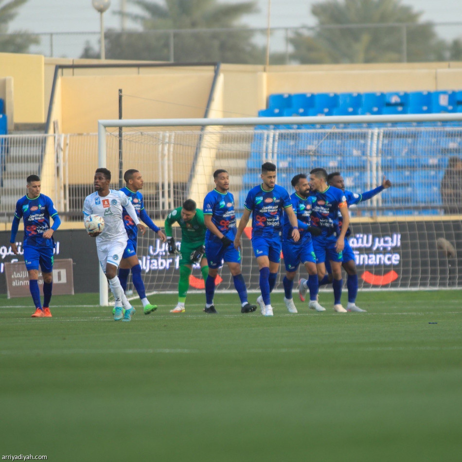 «ثنائية الفتح» تعقد الباطن