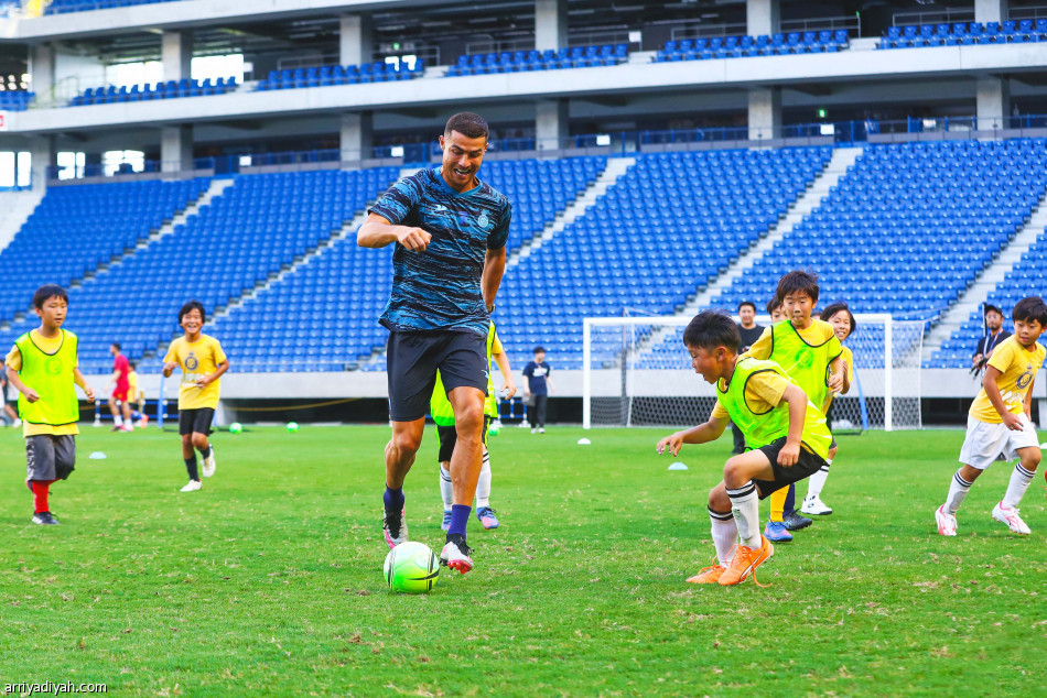 كاسترو يحذر المدافعين..
امنعوا الأخطاء البدائية