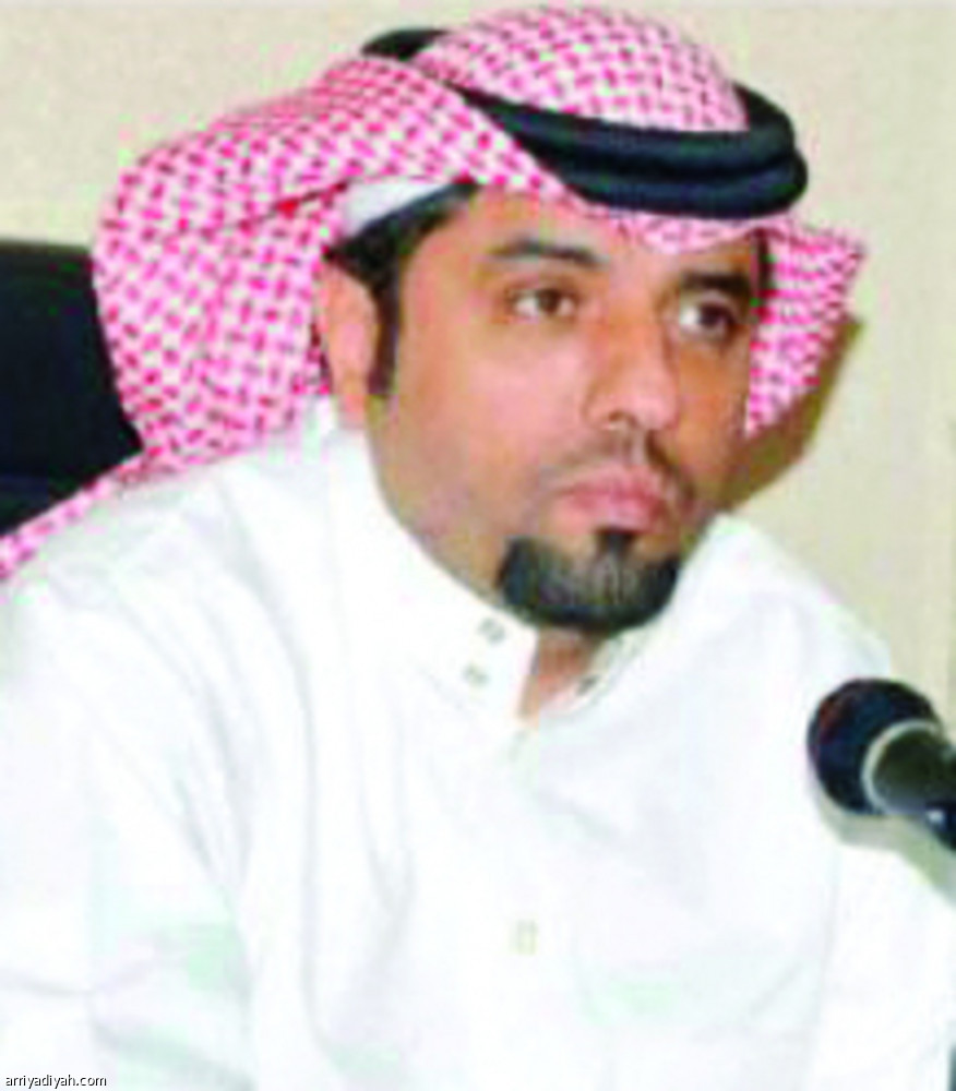 اتحاد القدم يلجأ إلى القانونيين قبل قرار خميس