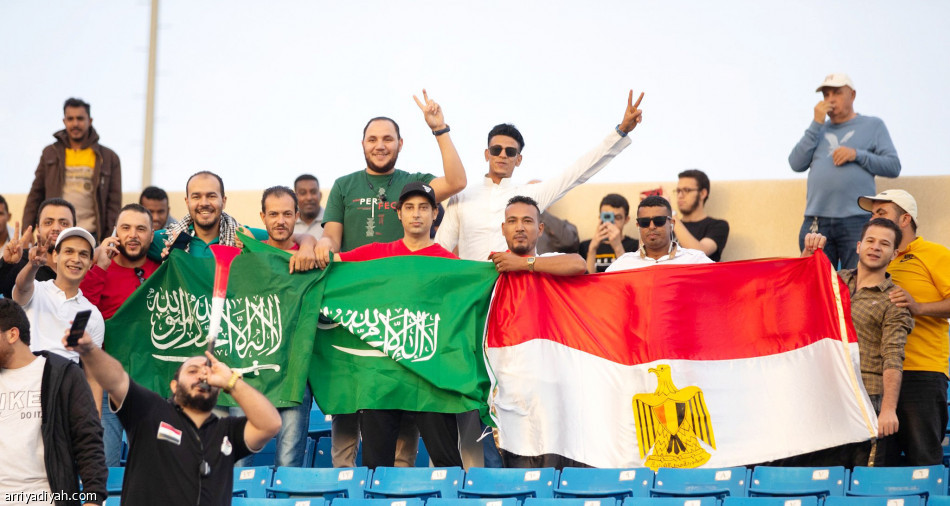 من فوق هامات عسير.. بطل العرب.. لعب وطرب وذهب