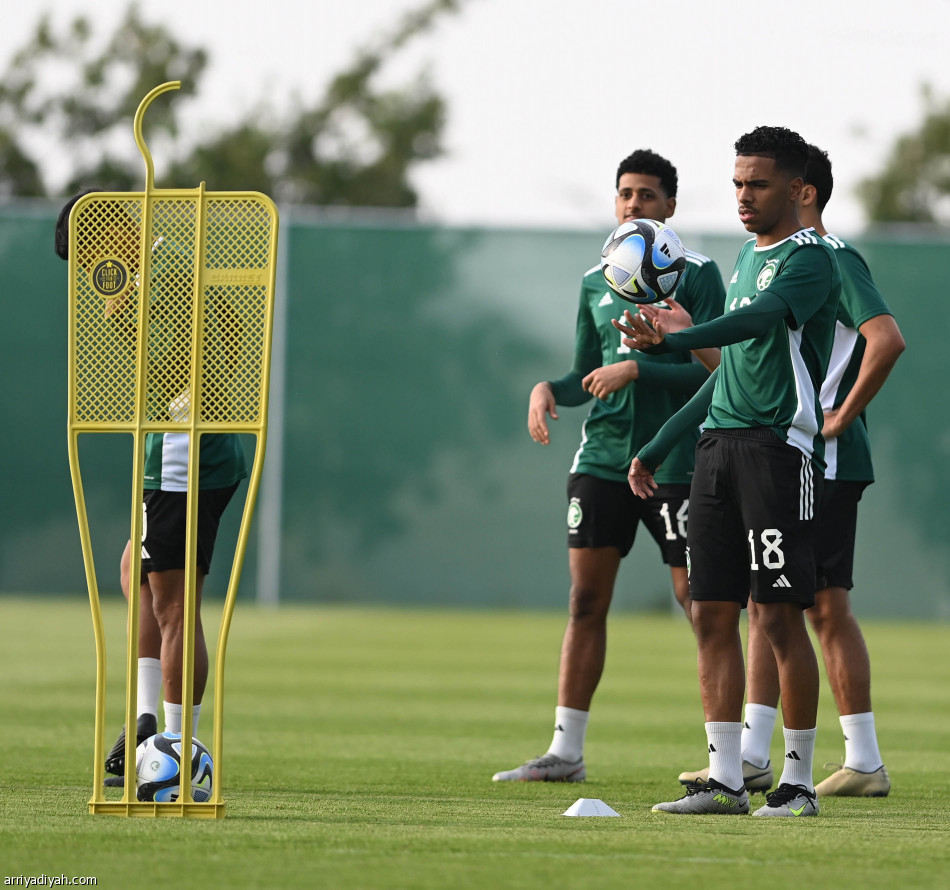 الأخضر الأولمبي يختتم تحضيرات موقعة كمبوديا