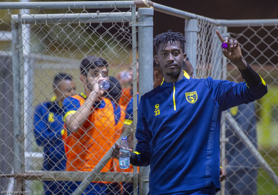 التعاون ينتظر تاوامبا وكاكو في البحرين