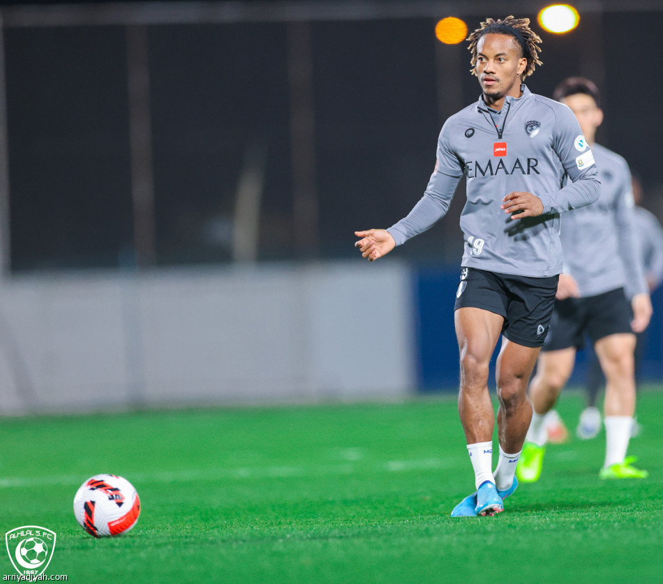 دياز يضع مخطط الهلال قبل الحزم