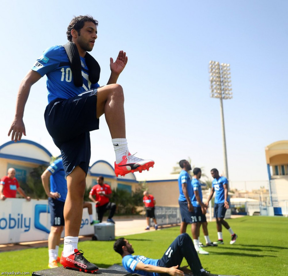 الشهراني يعود لتدريبات الهلال 
