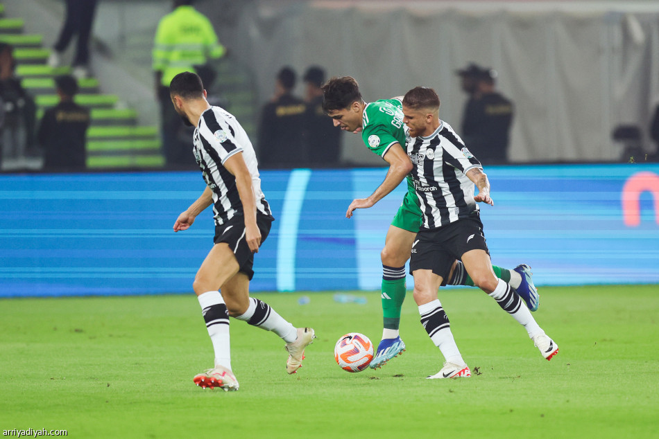 العضلة 
تعاند ماكسيمان مرتين