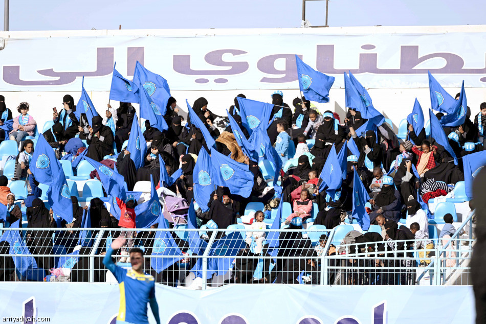 الشباب..
الفوز الـ 11