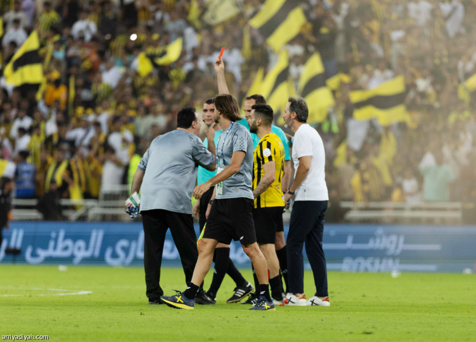 سانتو
يكرر رقم بورتو