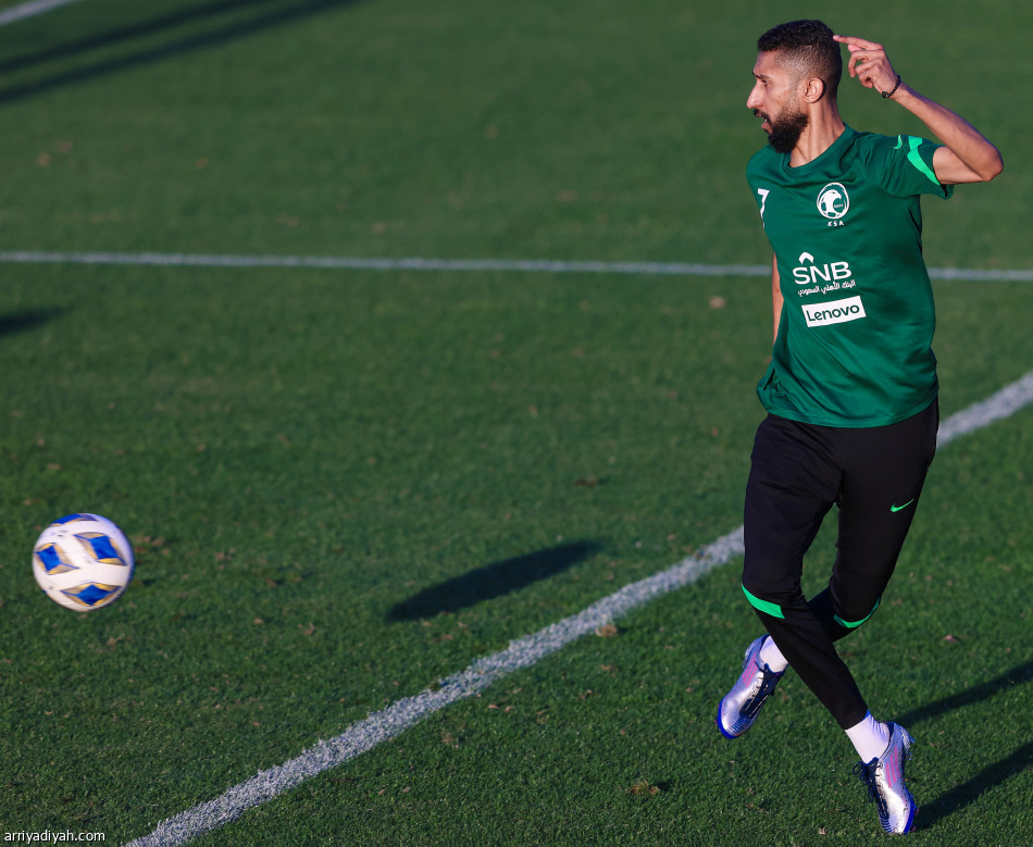 الأخضر يرفع تحضيراته للكنغر