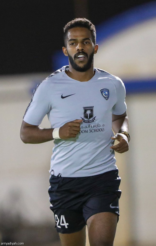الركبة
تبعد المعيوف عن الهلال