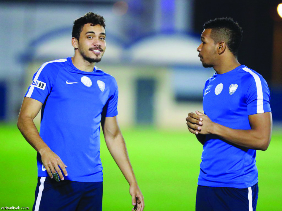 دياز يجهز العابد لموقعة الشباب