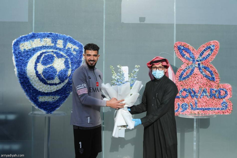 «فلاورد» يكافئ لاعبي الهلال بـ220 ألف ريال