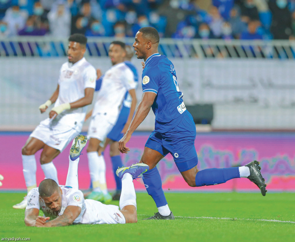 هلال الخماسيات.. عاد