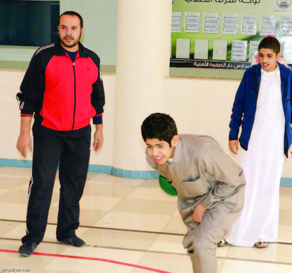 البولينج يطلق مشروع المدارس
