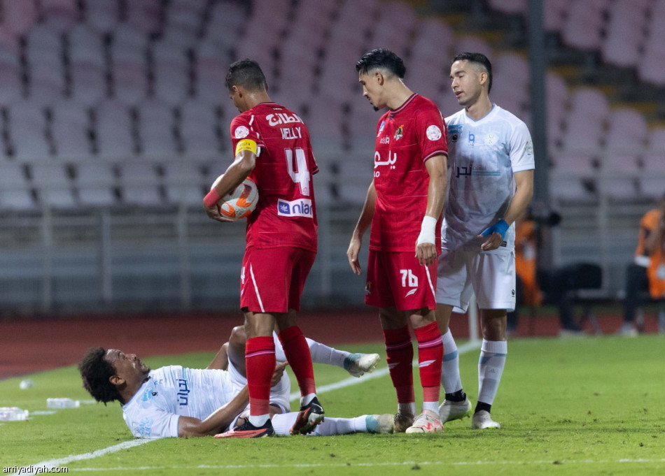 الوحدة يكسب الأخدود.. وتاوامبا يتحول إلى حارس مرمى