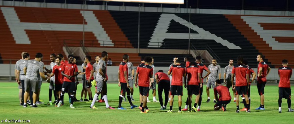 الأسطا يبعثر أوراق الجابر قبل الخليج