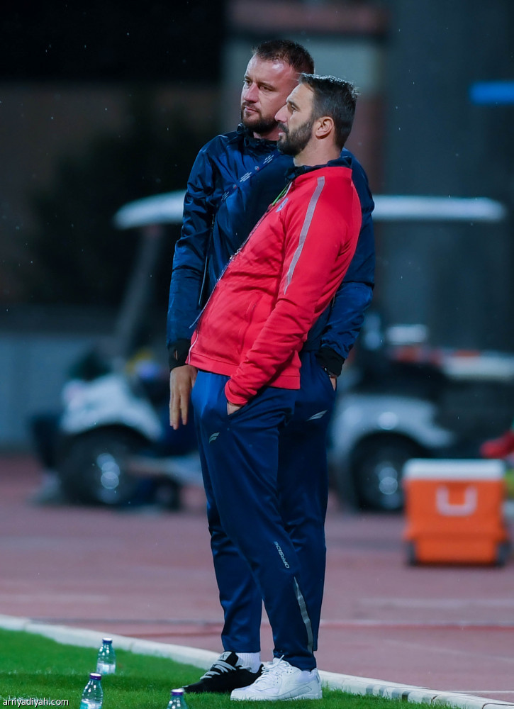 السلبية تحسم مواجهة الفيحاء وأبها