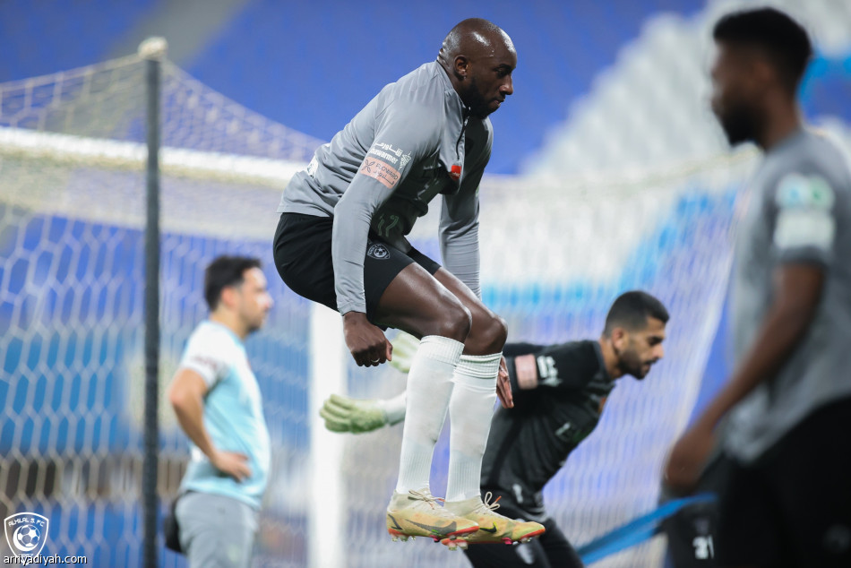 «الإنفلونزا» تغيّب الفرج عن الهلال