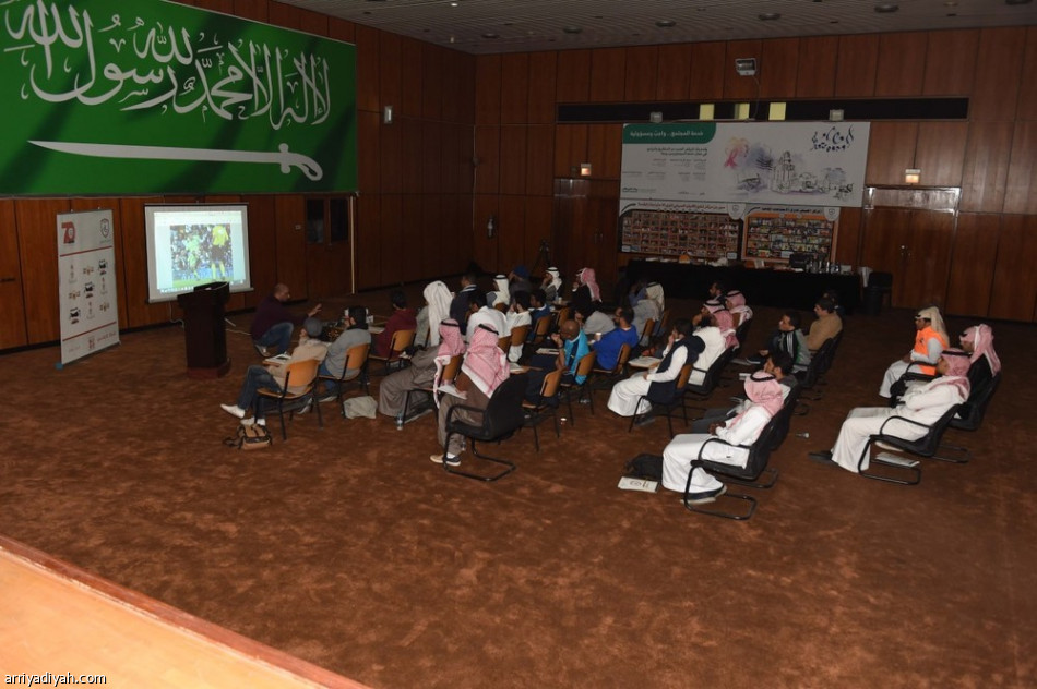 الشباب يختتم دورة التصوير الفوتوغرافي الرياضي