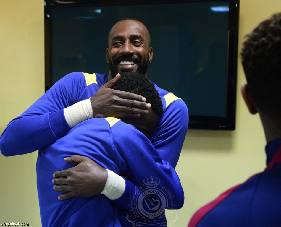 وسط أجواء احتفالية.. النصراويون يستقبلون وليد عبدالله