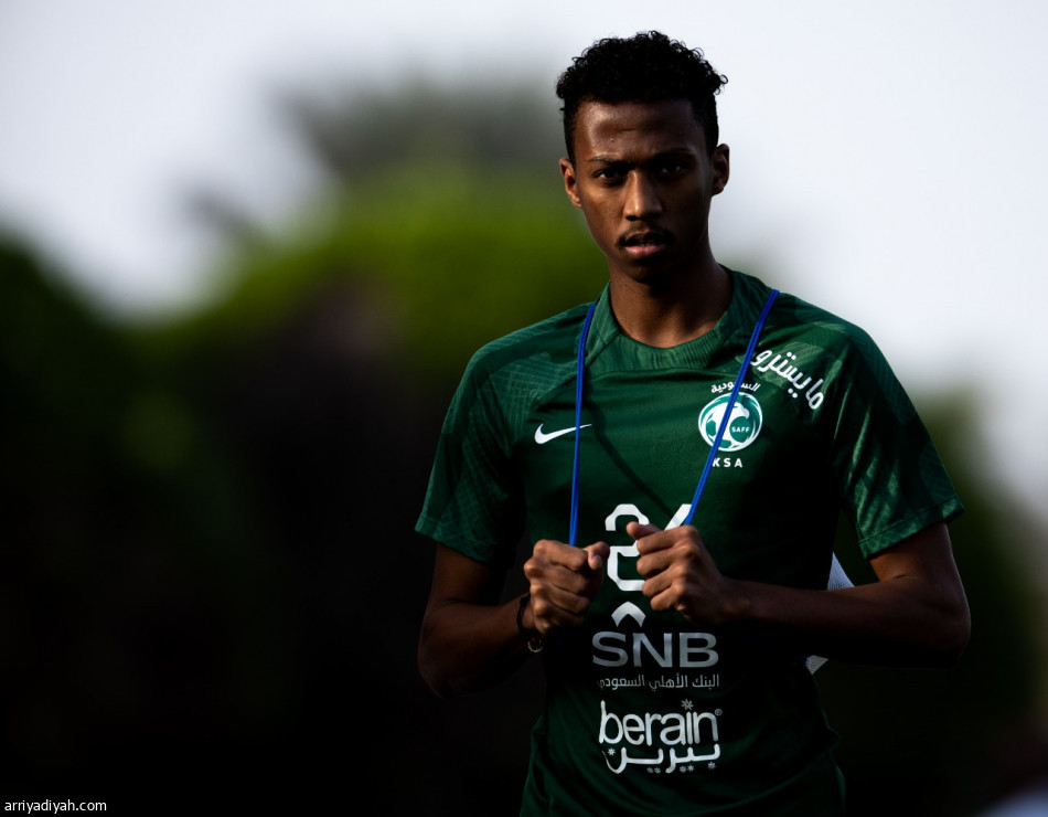 الأخضر.. الغنام والدوسري يدخلان التدريبات الجماعية