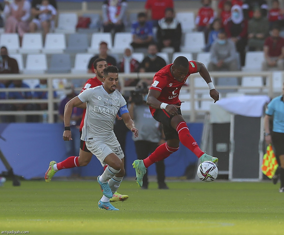 الهلال يخسر برباعية.. ويحل رابعا