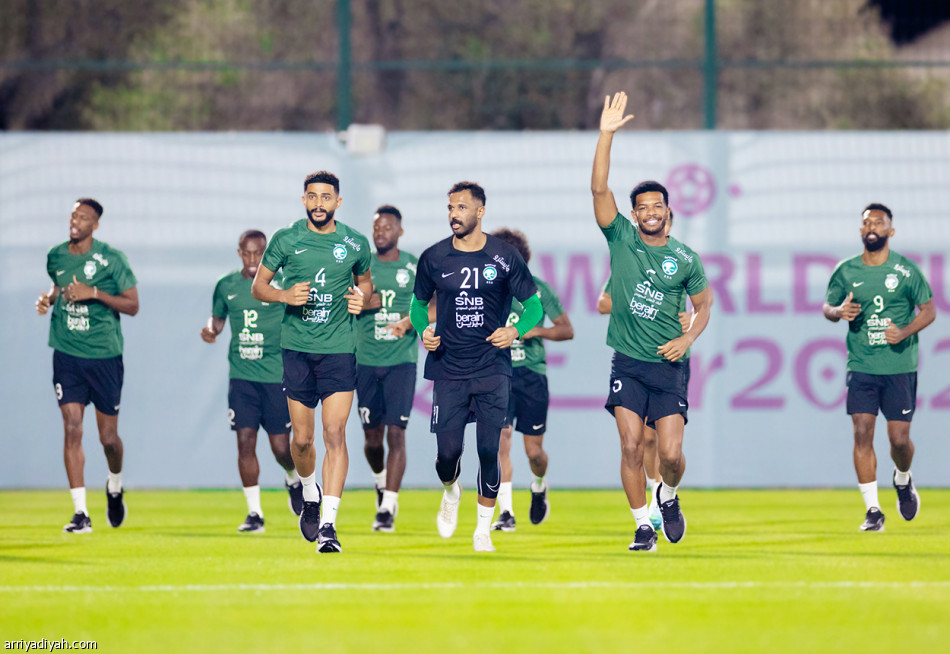 بـ 10 مواجهات..
كنو يتصدر الصقور 
قبل المونديال