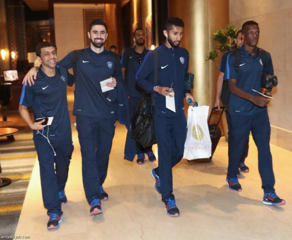 الهلال يصل الدوحة ويتدرب على ملعب السد