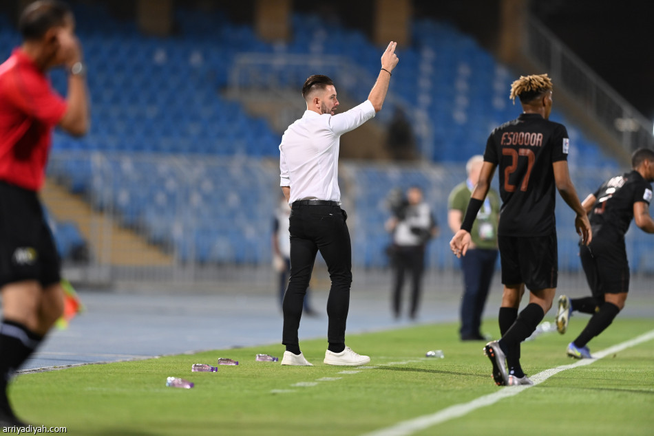 الشباب يستعرض بسداسية مومباي.. ويتأهل