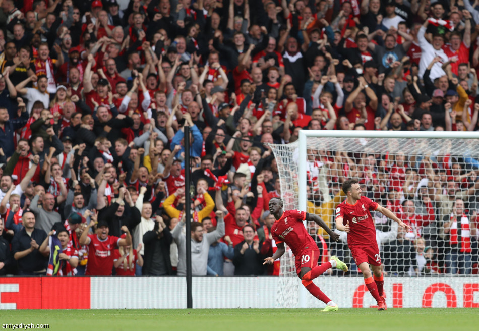 ليفربول ينفرد بصدارة الدوري الإنجليزي