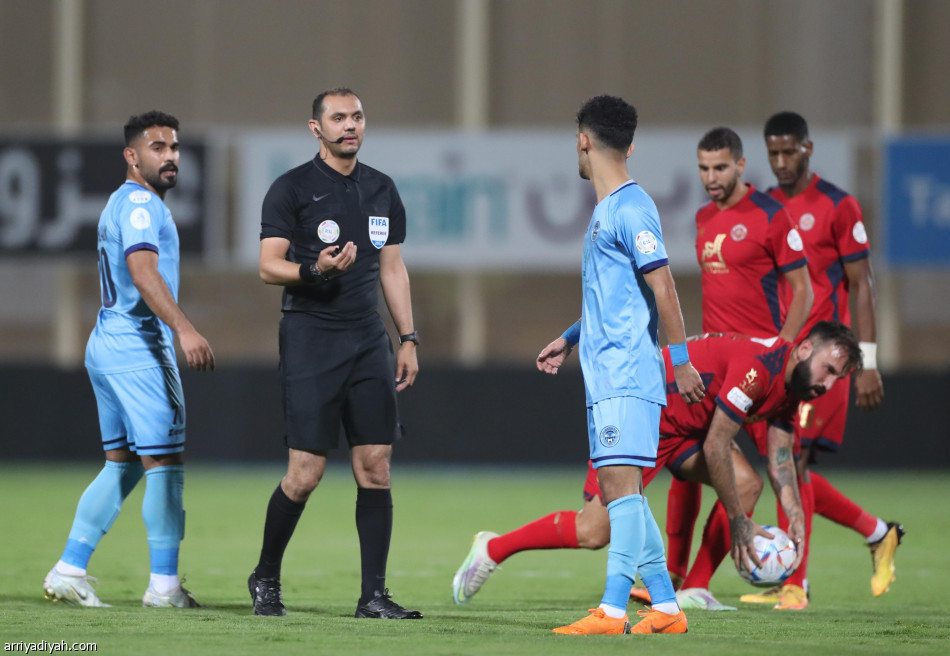 ثنائية المزيريب تمنح الباطن النقطة الأولى