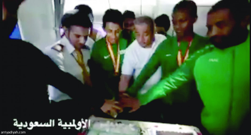 الخطوط تفاجئ أبطال الكاراتيه