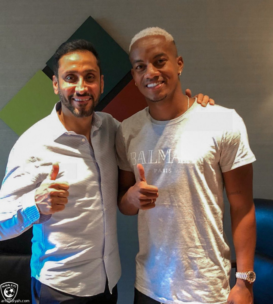 الهلال يجمع كاريلو بخيسوس مرة أخرى