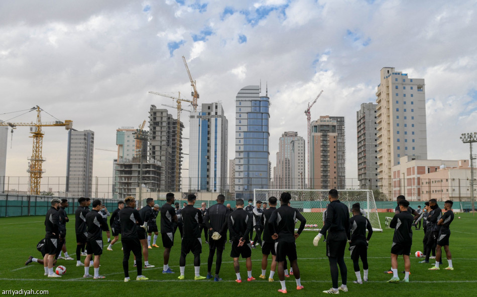 الشباب ينتهج التمرير السريع وإنهاء الهجمة