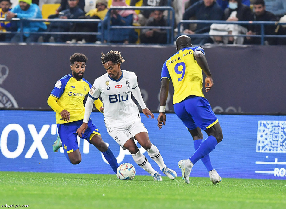 الديربي
يقطع سلسلة 11 فوزا