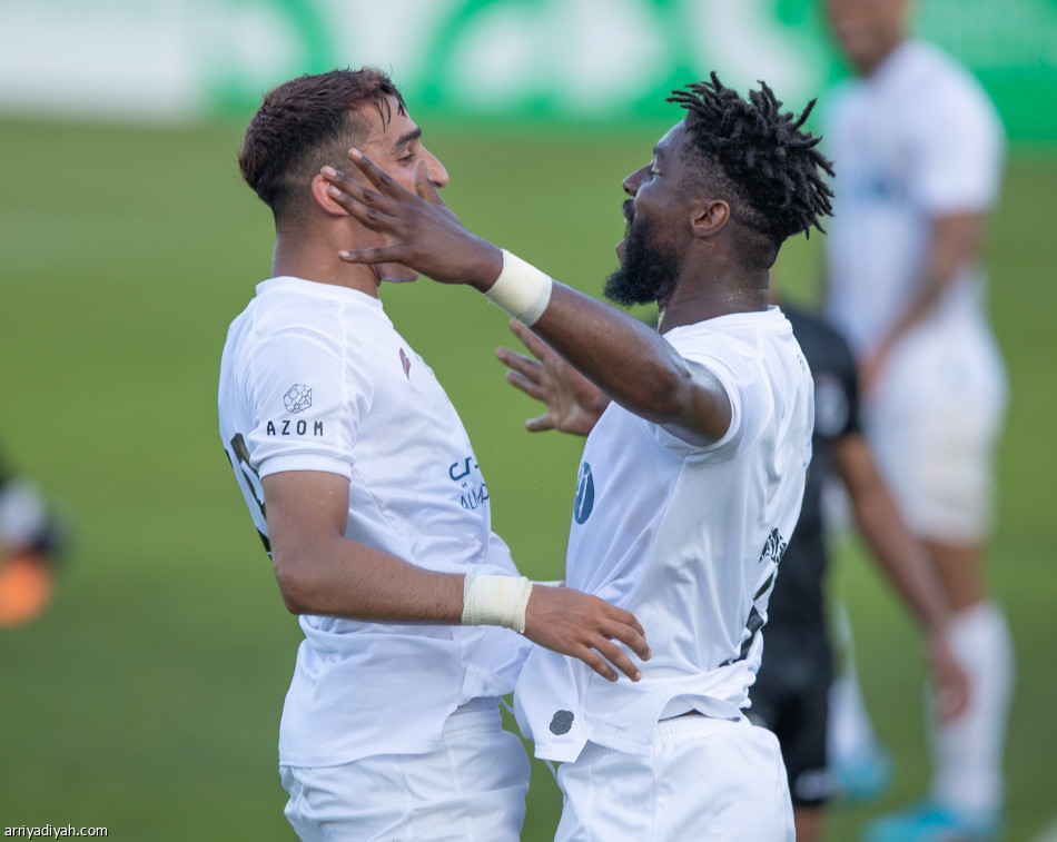 الشباب يكسب التجربة الأخيرة