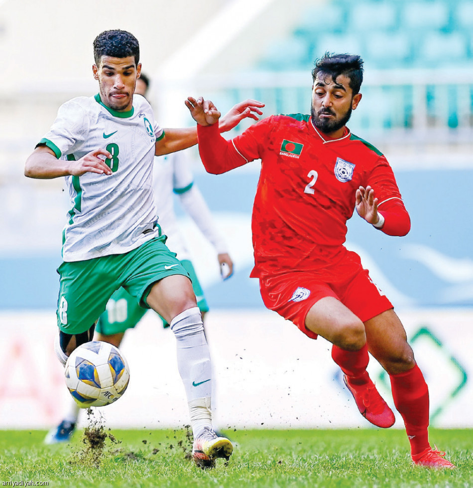 على طريقة آخر نسختين..
الأخضر يتأهل