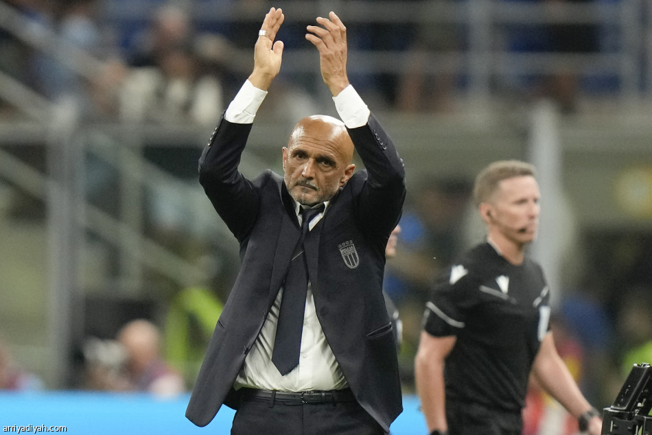 سباليتي يحقق فوزه الأول مع إيطاليا