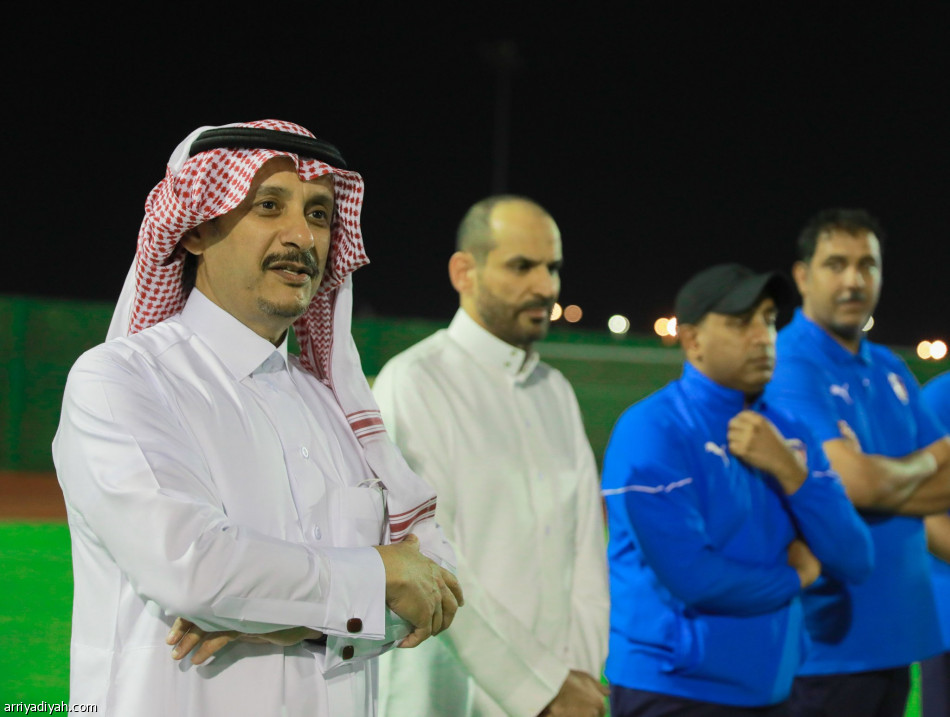 محافظ المجمعة يحفز لاعبي الفيحاء