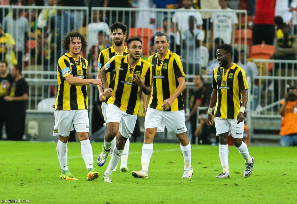 الاتحاد وجماهيره يستعرضون إنجازات الـ90 في الجوهرة