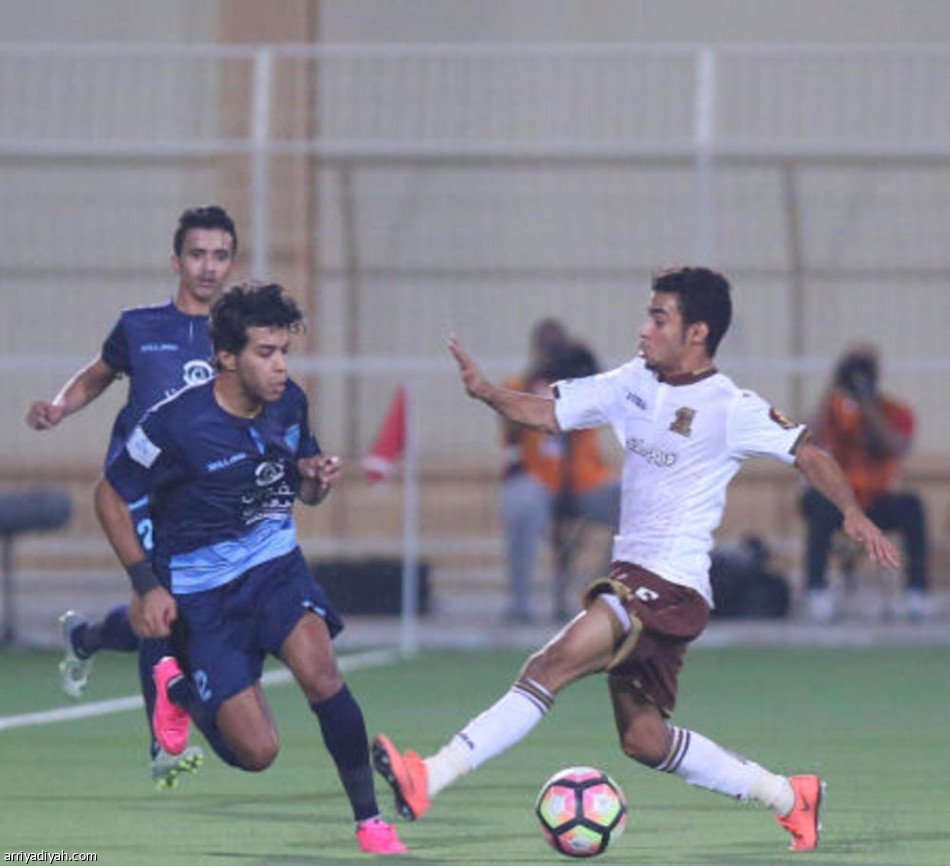 الإتحاد يعبر الباطن إلى نصف النهائي وينتظر الفائز من لقاء هجر والأهلي