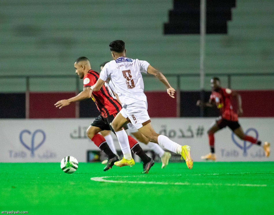 الجبلين يعطل الرياض بـ«السلبية»