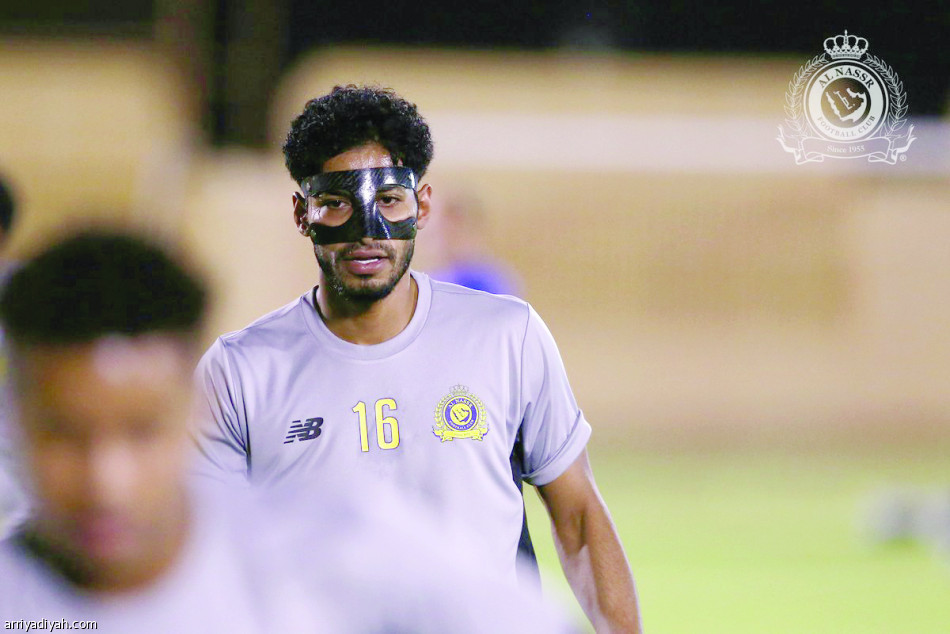 النصر يخصم %30 من راتب جيبور