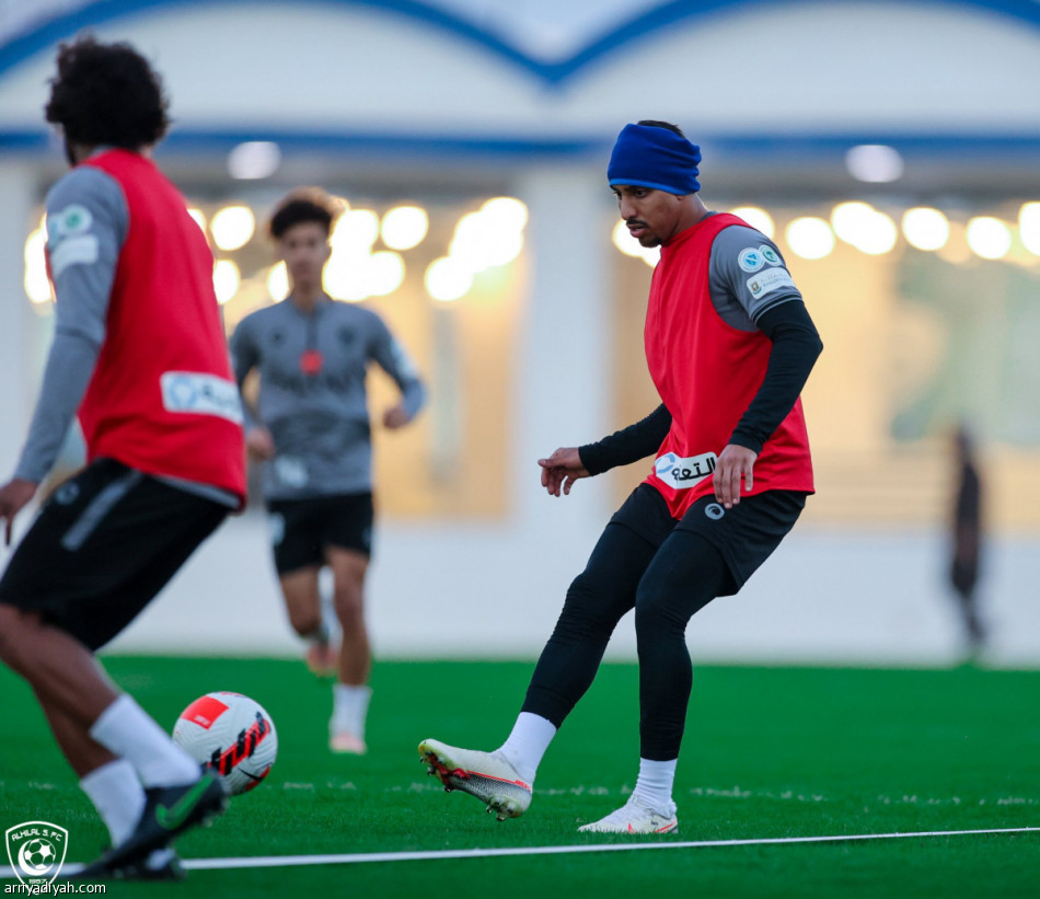 الهلال.. البريك وبيريرا يعودان أمام الفيصلي