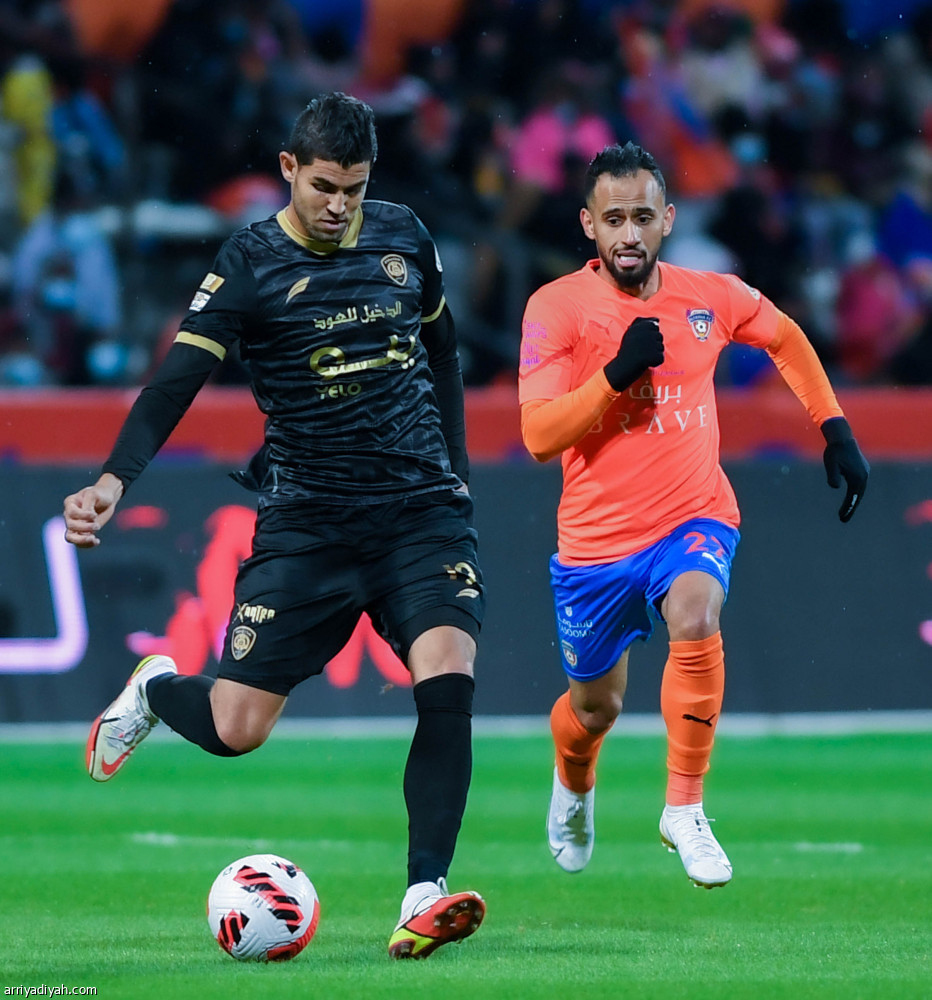 السلبية تحسم مواجهة الفيحاء وأبها